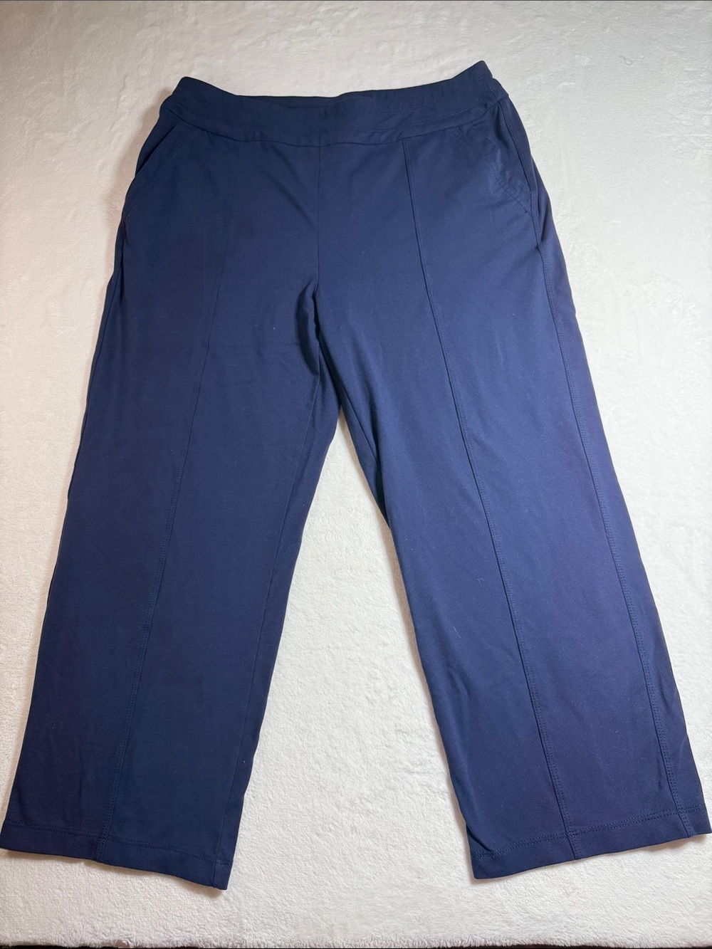 Chicos Women's Straight Leg Athleisure Pants in Navy